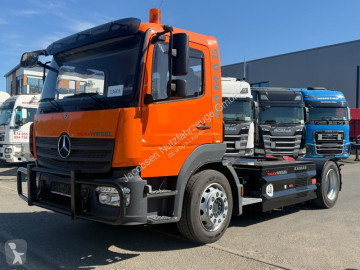 Mercedes tractor unit