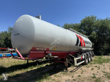 Полуремарке цистерна петролни продукти Trailor