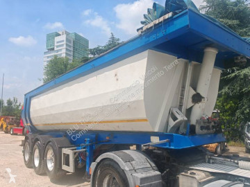 Полуремарке Cargotrailers