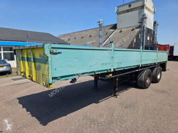 Полуремарке Lambrecht 88 LK 27 9.25 meter Long Lambrecht 88 LK 27 semi-trailer - 2 ROR axles - Drum brakes - Air suspension - Side boards