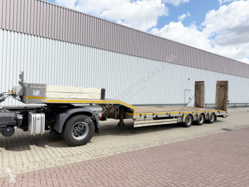 Semitrailer maskinbärare
