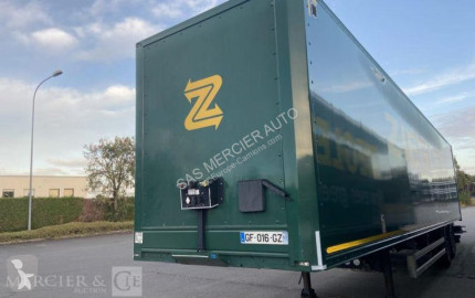 Další tahač