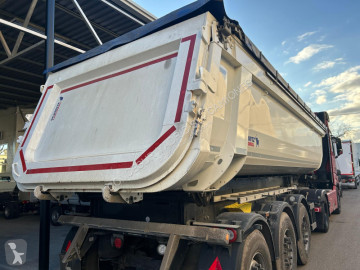 Box semi-trailer