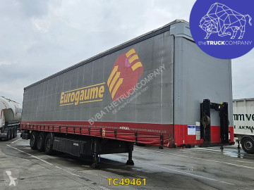 Semitrailer skjutbara ridåer (flexibla skjutbara sidoväggar) Kögel