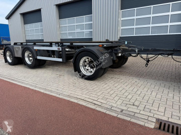 Semi remorque porte containers Lako
