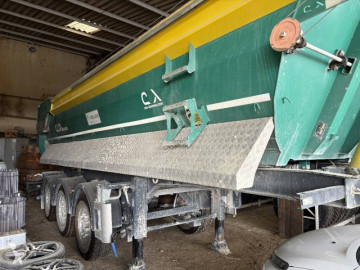 Lecitrailer half-pipe semi-trailer