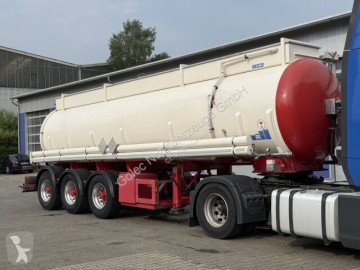 Semi remorque citerne Feldbinder