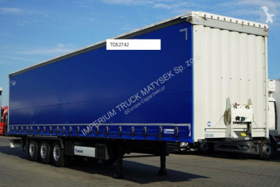 Semi remorque rideaux coulissants (plsc) Krone