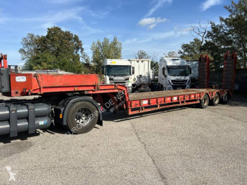 Trax heavy equipment transport semi-trailer