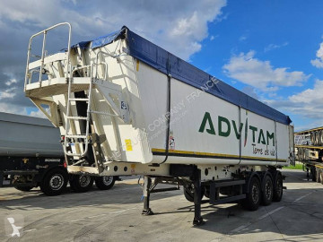 Schmitz Cargobull semi-trailer