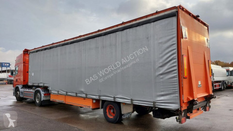 Semi-trailer