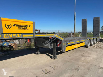 Heavy equipment transport semi-trailer