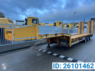 Castera heavy equipment transport semi-trailer