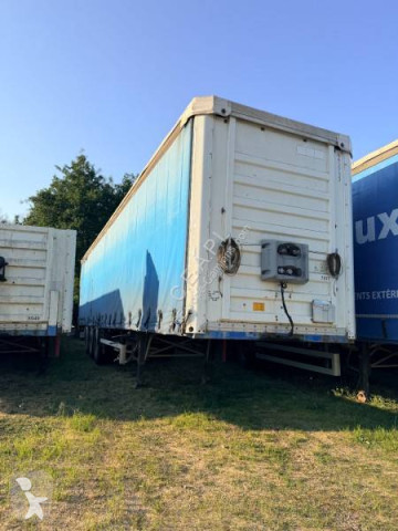 Fruehauf tautliner semi-trailer