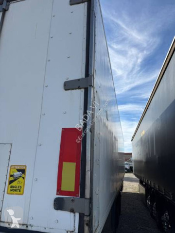 Lamberet refrigerated semi-trailer