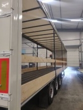 Fruehauf semi-trailer used tautliner