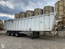 Semi remorque Benalu C34C benne céréalière accidentée