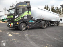 Semi remorque citerne hydrocarbures Trailor