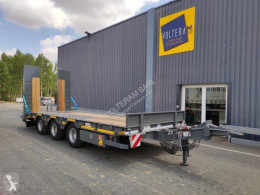 Louault heavy equipment transport semi-trailer R3CF18/25
