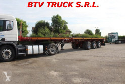 Capperi heavy equipment transport semi-trailer