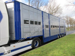 Návěs Pezzaioli SBA 31 U auto pro transport hovězího dobytka použitý