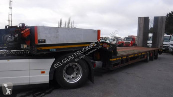 Faymonville heavy equipment transport semi-trailer extensible