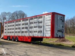 semi-trailer livestock trailer