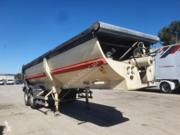 Semitrailer lastvagn bygg-anläggning Cleri
