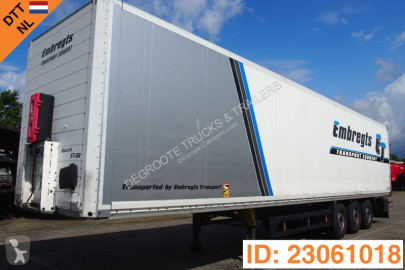 Semi remorque Schmitz Cargobull Closed box