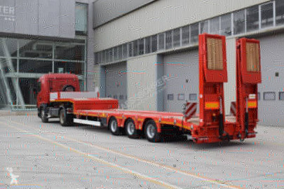 Semitrailer maskinbärare Kässbohrer ny
