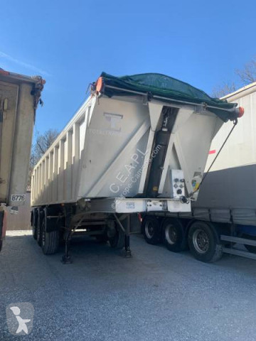 Total Trailers
