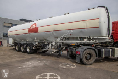Semitrailer tank