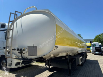 Semitrailer tank råolja Bolgan