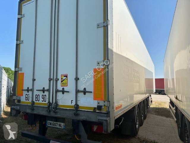 Semitrailer Fruehauf DW 607 NL en cours de...