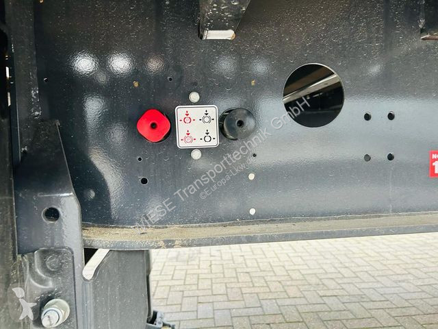 Semitrailer Kässbohrer K.SPS Plattform...