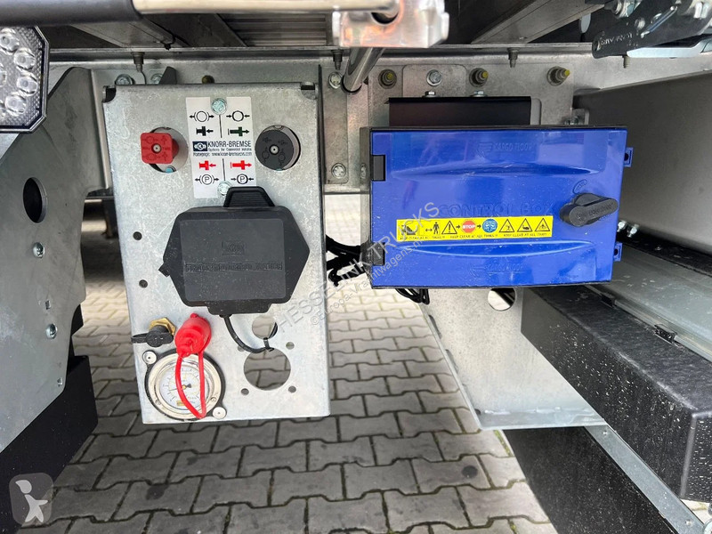 Semi reboque Kraker trailers 92m3 K-Force New...