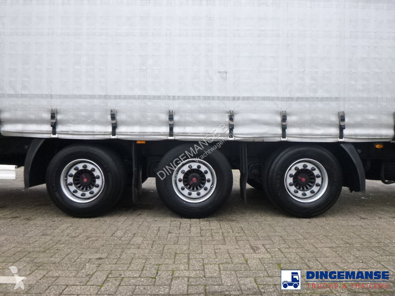 Semitrailer Kässbohrer Curtain side Mega...