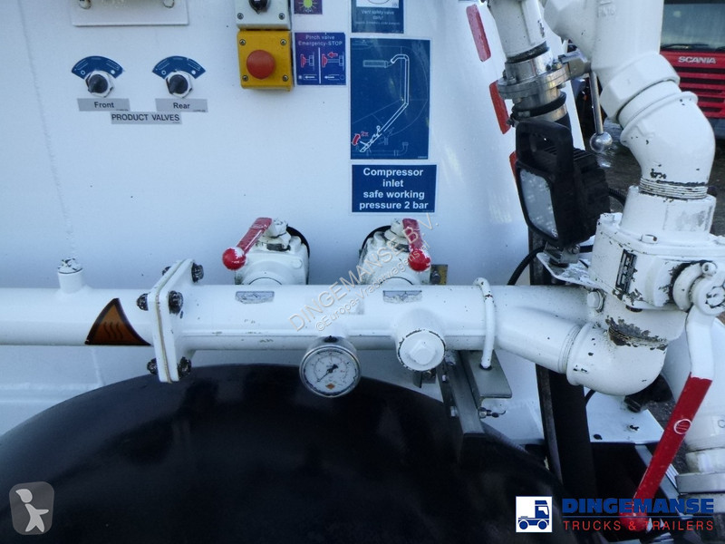 Semiremorca Feldbinder Powder tank alu 36 m3 /...