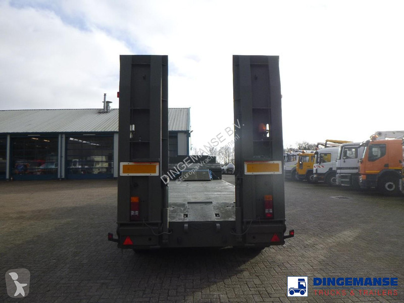 نصف مقطورة Broshuis 3-axle semi-lowbed trailer...