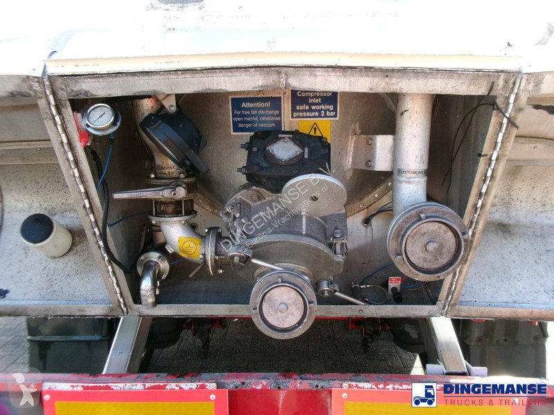 Semiremorca Feldbinder Powder tank alu 41 m3...