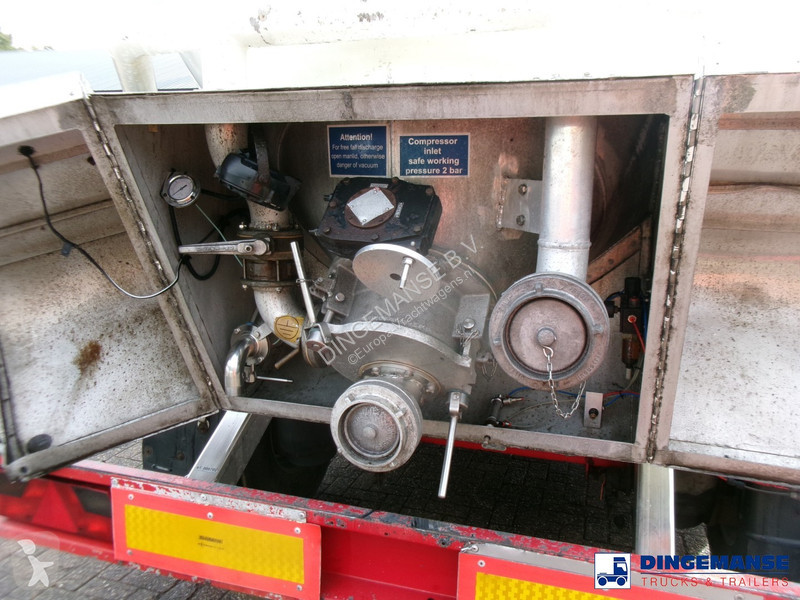 Semi reboque Feldbinder Powder tank alu 41 m3...