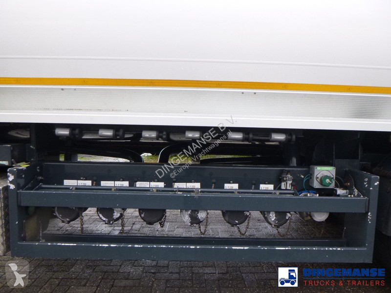 Semiremorca Cobo Fuel tank alu 44.7 m3 / 6 comp