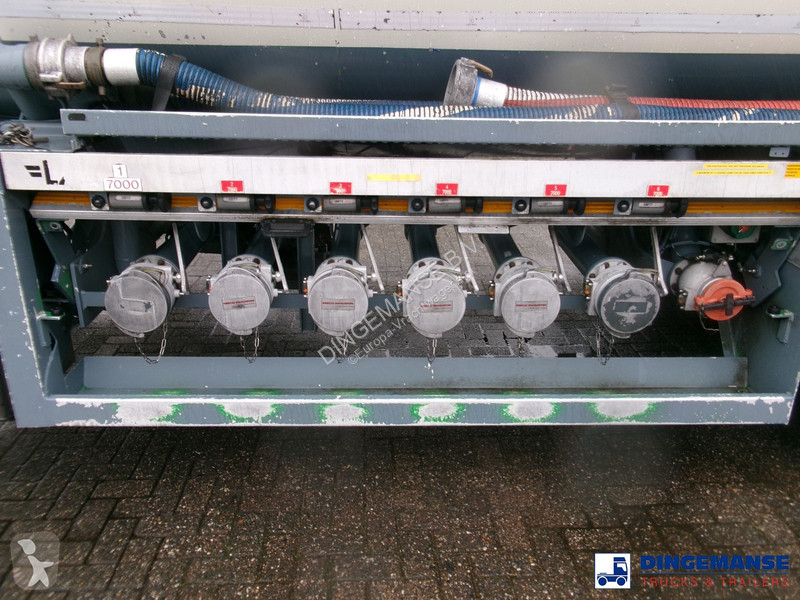 Semiremorca LAG Fuel tank alu 44.5 m3 / 6 comp...