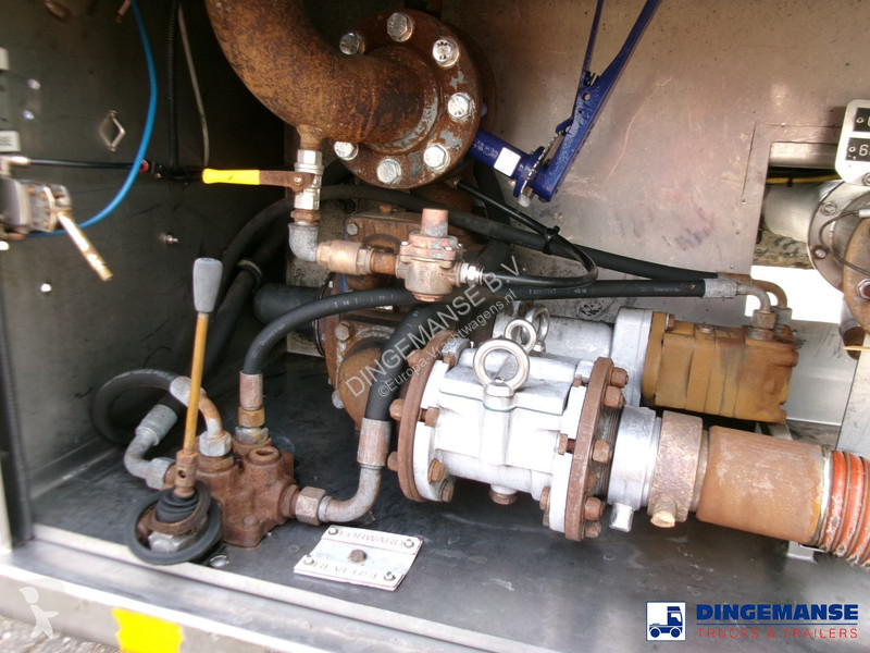 Semiremorca Magyar Heavy oil tank inox 37 m3 /...