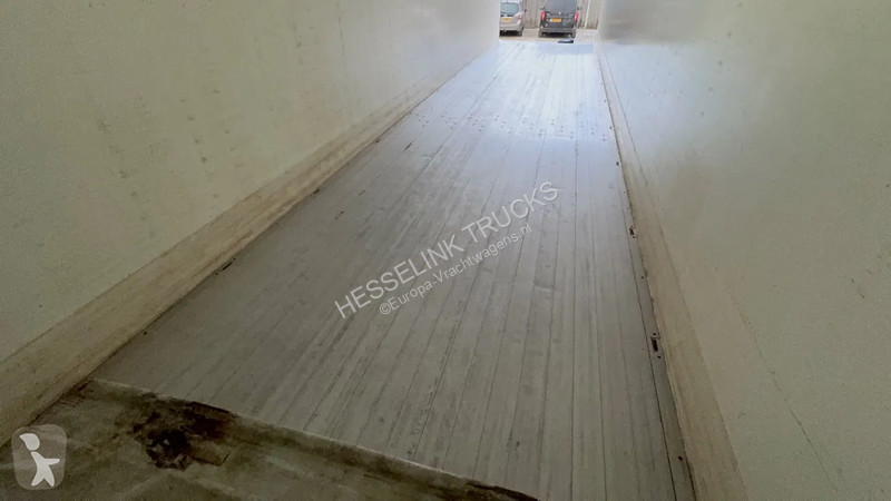 Semiremorca Kraker trailers ISO 92m3...