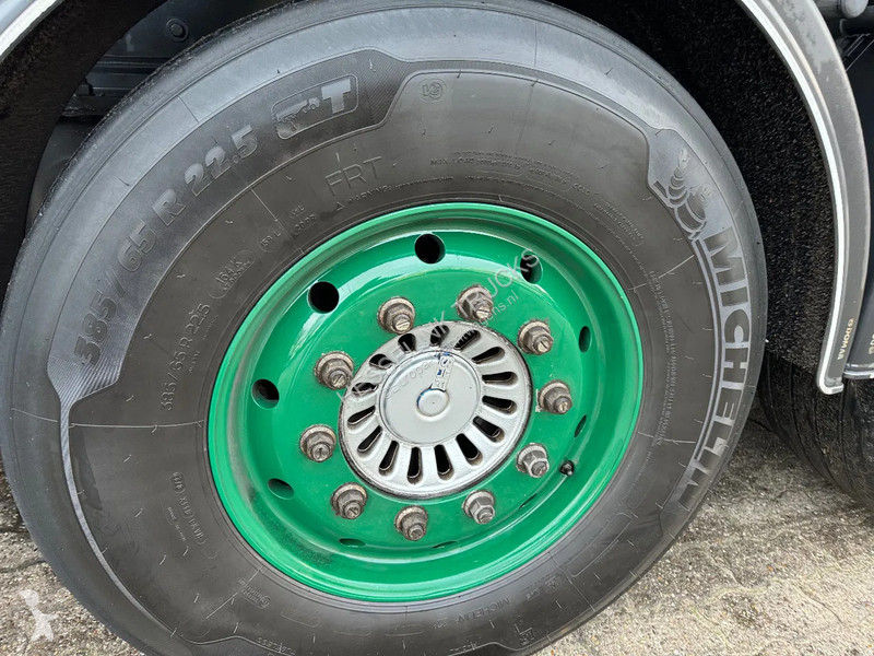 Semi reboque Carnehl 65m3 Vol alu kipper SAF...