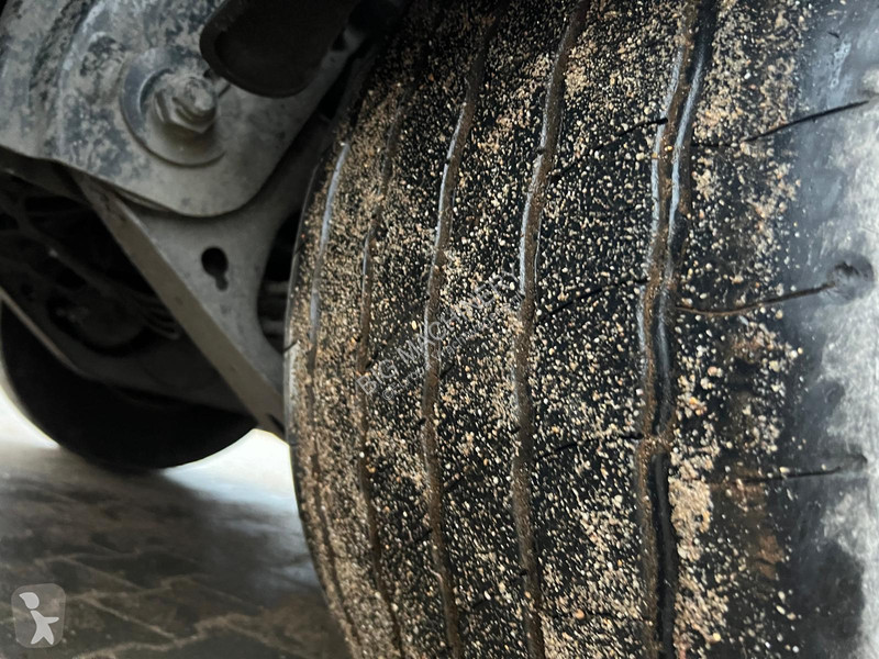 Sættevogn Stas S300ZX Tri/A Walking Floor