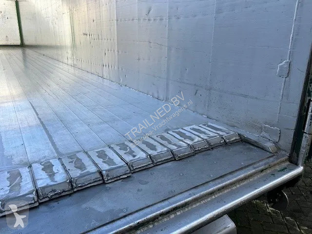 Semiremorca  K200 - 92m3 Liftachse BPW Alcoa...