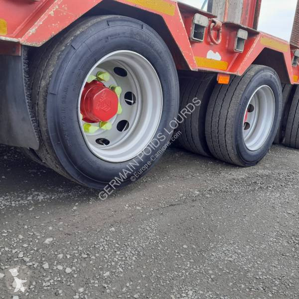 Semitrailer Louault 3 essieux porte engin