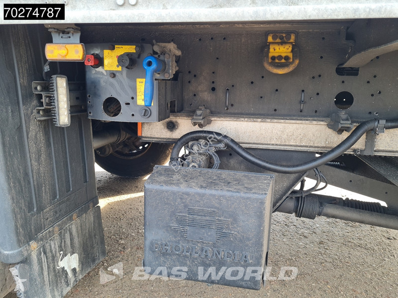 Semitrailer Schmitz Cargobull SCB*S3B Tailgate...